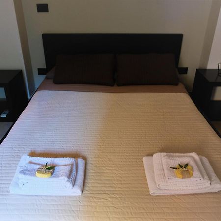 Il Miglio In Piu Bed & Breakfast Castel di Tusa Room photo